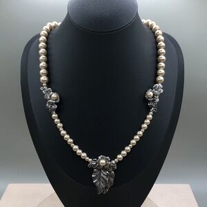 ARTISAN faux pearls necklace with antique silver details formal dressy statement